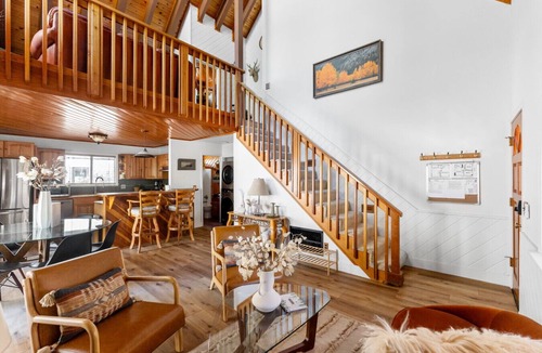 Incline Village Ski Chalet | Mountain Solitude Minutes from Village and Skiing