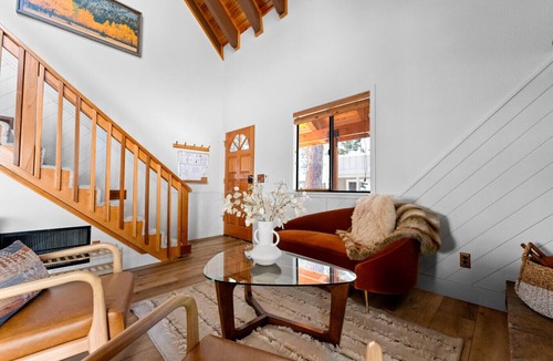 Incline Village Ski Chalet | Mountain Solitude Minutes from Village and Skiing