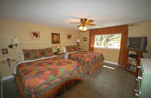 Candler Resort | Mountain Springs Cabins