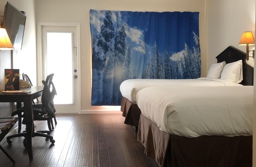 Bee Cave Hotel | Mountain Star Lodge