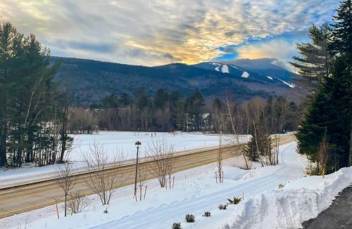 Waterville Valley House | Mountain Sunset Villa