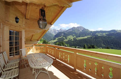 Chateau-d'Oex Ski Chalet | Mountain Top Chalet with fantastic views