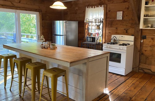 Brookline Cabin | Mountain Top Escape