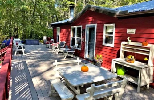 Gray House | Mountain-Top Escape with Huge Deck, Fire Pit, Pet-Friendly