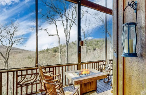 Tuckasegee Cabin | Mountain Top Lodge - stunning mountain views