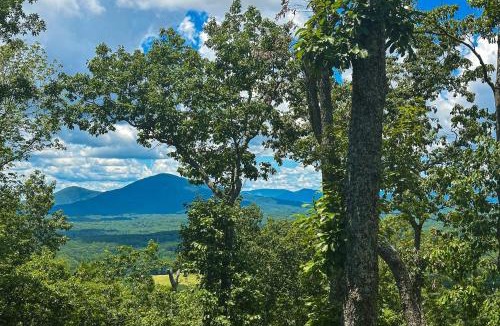 Clarkesville House | Mountain Top Retreat