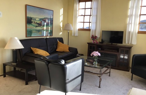 Jamul Apartment | Mountain Top Retreat.