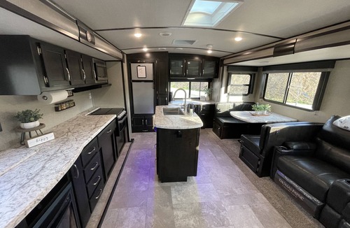 Morganton House | Mountain treat in a glamping form