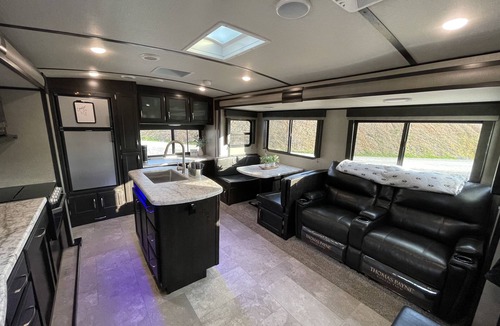 Morganton House | Mountain treat in a glamping form