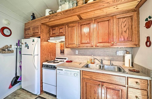 Beech Mountain Cottage | Mountain Treehouse: A Unique Hilltop Hideaway