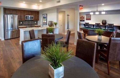 Rolling Hills Estates Apartment | Mountain View 2 Bdrm/2 Bath/Balcony/Elevator Bldg
