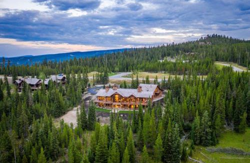 Spanish Peaks House | Mountain Valley Estate