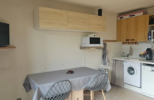 Embrun Apartment | Mountain-view apartment sleeps 6