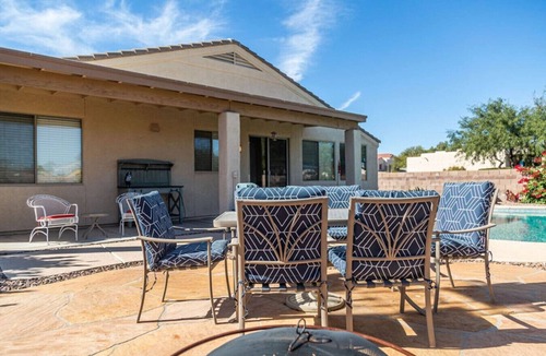 Oro Valley House | Mountain View Beauty with Pool