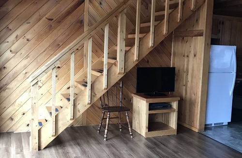 Island Falls Cabin | Mountain View Cabins