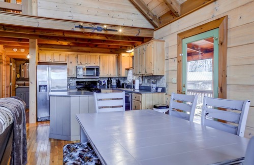 Blue Ridge Cabin | Mountain-view cabin with, firepit, pool table, fireplace & stove