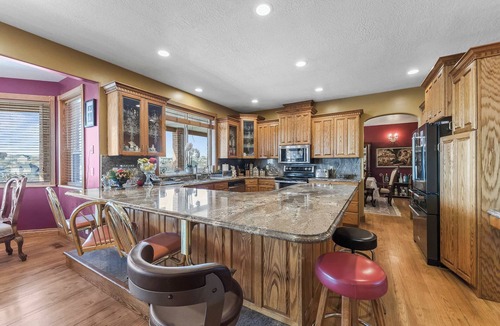 Layton House | Mountain View Chateaux
