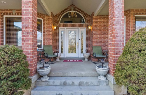 Layton House | Mountain View Chateaux