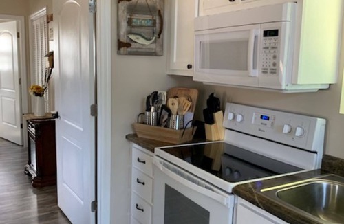 Trenton Cottage | Mountain View Cottage