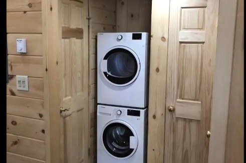 Wilmington Apartment | Mountain View Cottage