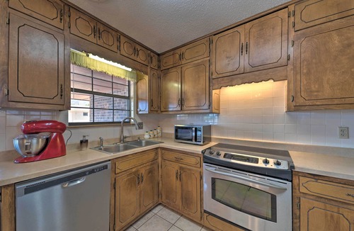 Alamogordo House | Mountain View Desert Home - 25 Mins to White Sands