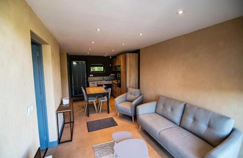 Marcoux House | Mountain-view eco-friendly cottage