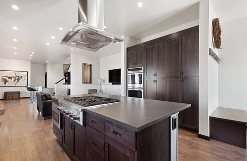 Belgrade Condo | Mountain View Escape