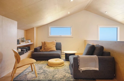 L'Ile-du-Havre-Aubert Hotel | Mountain view family room