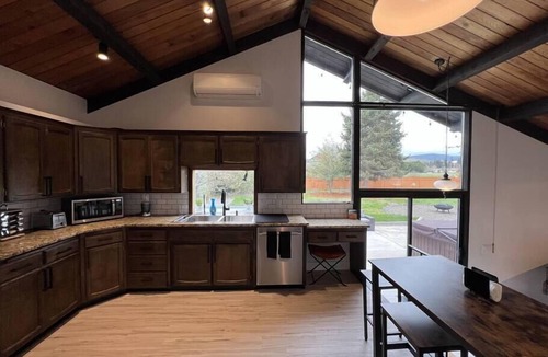 Sequim House | Mountain View Haven | HOT TUB on 9 Acres!