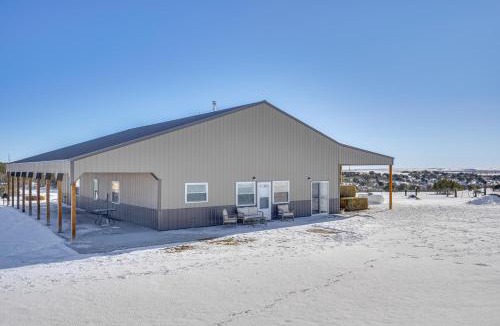 Pueblo House | Mountain-View Hideaway w/Patio in Pueblo!