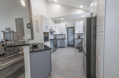 Big Timber House | Mountain View Home, 5 bedrooms large, open spaces!