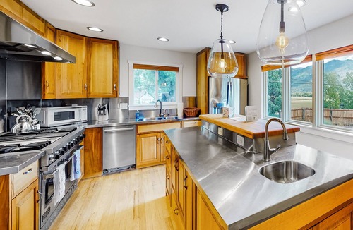 Hermosa House | Mountain-view home in great location with walk-out apt, 2 kitchens, & W/D
