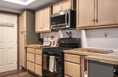 Lompoc House | Mountain View home in Lompoc