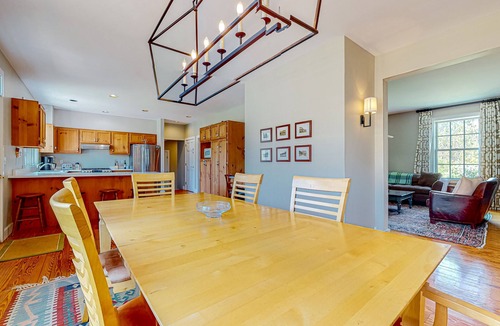 Dorset House | Mountain view home with large yard, lovely deck, pool table & fireplace