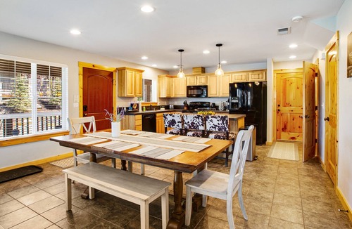 Ronald Condo | Mountain-view home with foosball table, deck, paid-access pool &hot tub
