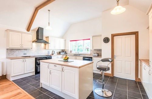 Loch Ness House | Mountain View Lodge by Interhome