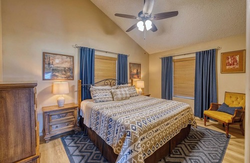 Barksdale Cabin | Mountain View Lodge- Rare June Opening Just Became Available!