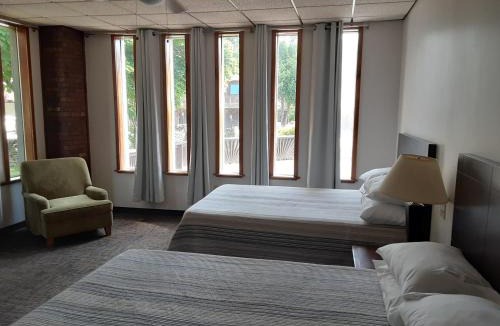 Clifford Cabin | Mountain View Lodge