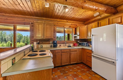 Dalton Cabin | Mountain View Log Cabin Retreat in the White Mountains