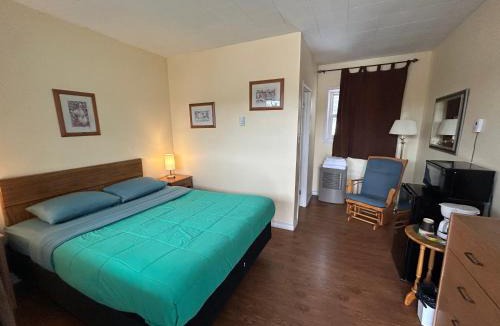 Madawaska Valley Hotel | Mountain View Motel