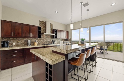 El Paso House | Mountain View Pool House