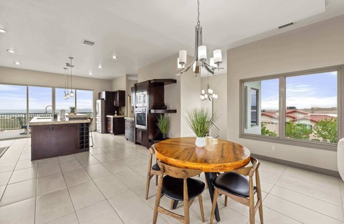 El Paso House | Mountain View Pool House