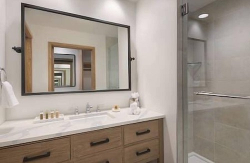 Salt Lake Mountain Resorts Cabin | Mountain View Resort with Lux Spa and Outdoor Pool Warmth