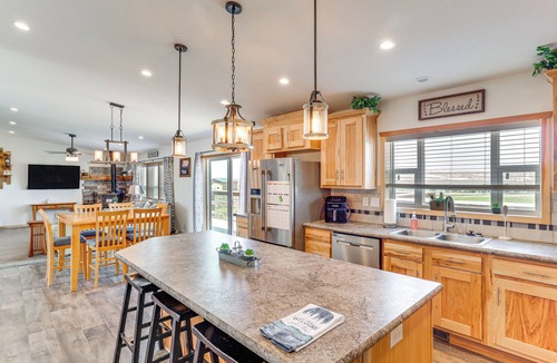 Lander House | Mountain-View Retreat in Lander w/Private Yard!