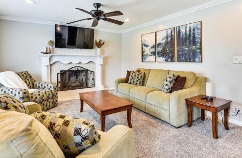 Centerville House | Mountain-View Retreat with Hot Tub in Centerville!