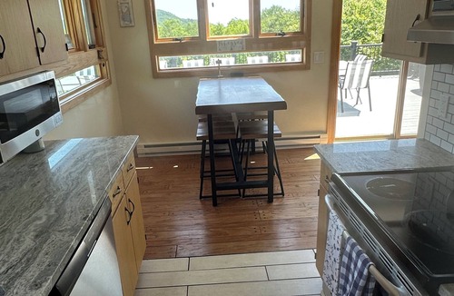 Hartford House | Mountain view retreat