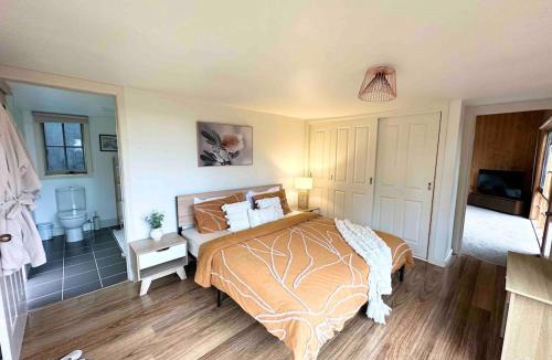 The Basin Villa | Mountain View Spa Cottage