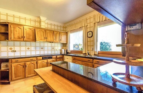Les Planes d'Hostoles Villa | Mountain view villa with private pool near Costa Brava