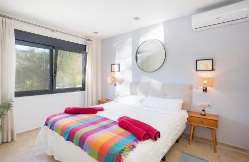 La Drova House | Mountain View Villa