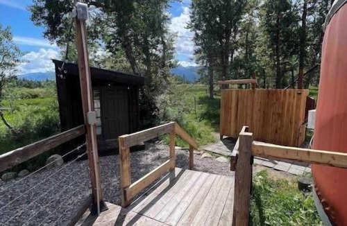 Victor Apartment | Mountain View Yurt